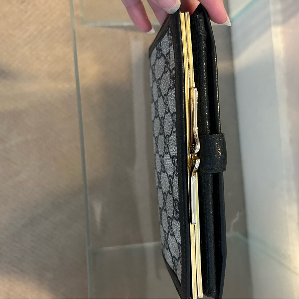 GUCCI Vintage Interlocking CC logo French Purse - Picture 6 of 15